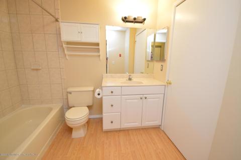 607 Sequoia Ct, Jackson, NJ 08527 photo 8