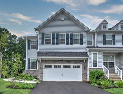 36 Periwinkle Dr, Monroe, NJ 08831 photo 1