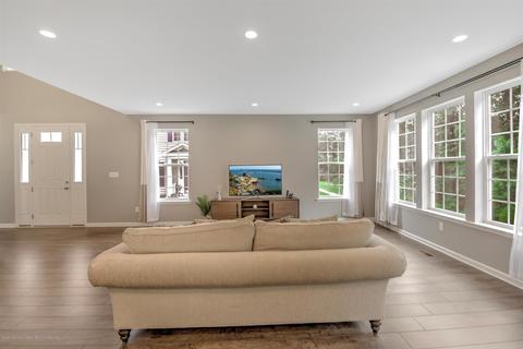 36 Periwinkle Dr, Monroe, NJ 08831 photo 5