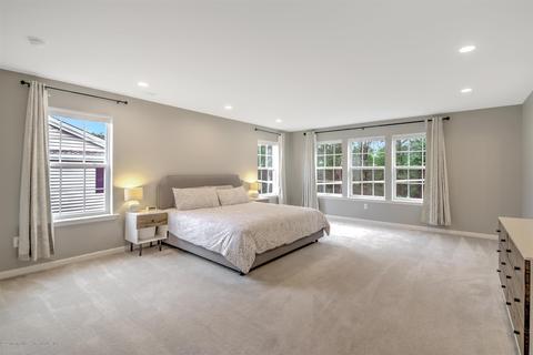 36 Periwinkle Dr, Monroe, NJ 08831 photo 17