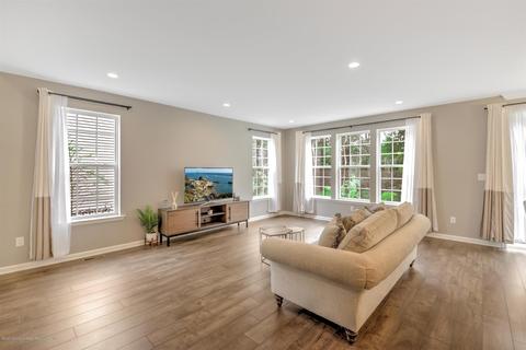 36 Periwinkle Dr, Monroe, NJ 08831 photo 6
