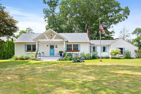 1100 Riverview Dr, Brielle, NJ 08730 photo 1