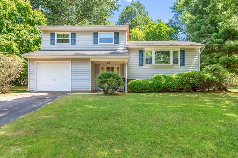 6 Daniel Dr, Matawan, NJ 07747 photo 1