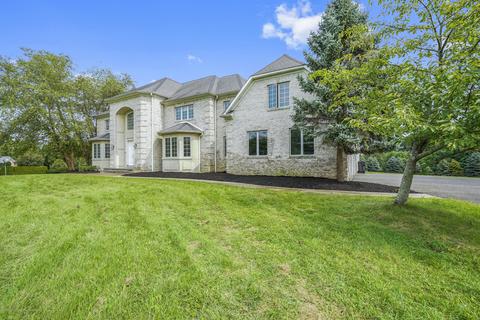 7 Maple Leaf Dr, Holmdel, NJ 07733 photo 4