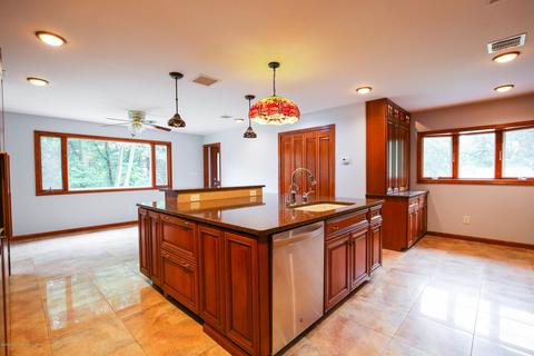 400 Summit Rd, Mountainside, NJ 07092 photo 8