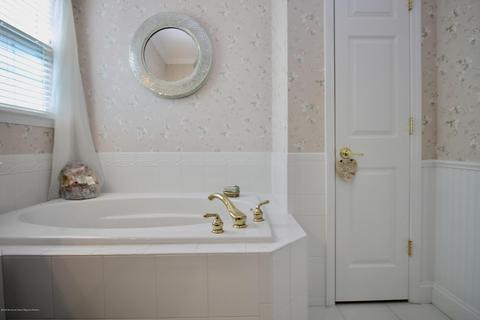 68 Marlow Dr, Jackson, NJ 08527 photo 32