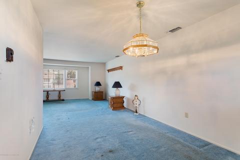 3 Devonshire Rd, Parlin, NJ 08859 photo 8