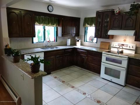 523 Holmes Ave, Forked River, NJ 08731 photo 8