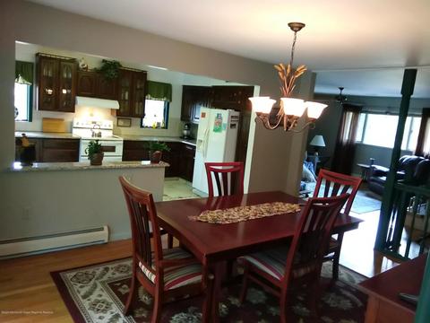 523 Holmes Ave, Forked River, NJ 08731 photo 6