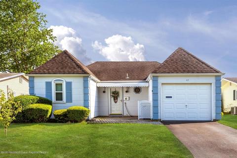47 Blake Cir, Brick, NJ 08724 photo 1