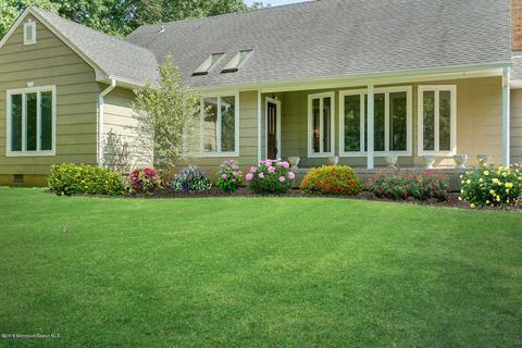93 W River Rd, Rumson, NJ 07760 photo 2