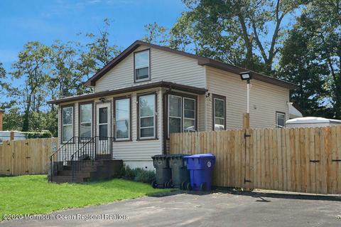 496 Fairfield Ave, Brick, NJ 08723 photo 3