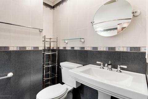 28 Arrowsmith Ct, Matawan, NJ 07747 photo 17