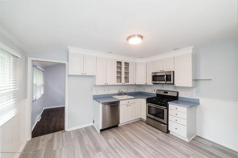 32 Glenmere Dr, Brick, NJ 08724 photo 9