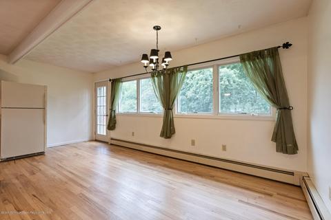 386 Croshaw Rd, Wrightstown, NJ 08562 photo 12