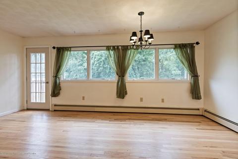 386 Croshaw Rd, Wrightstown, NJ 08562 photo 13