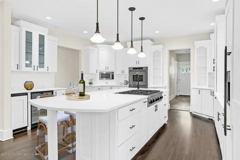 16 Robin Rd, Rumson, NJ 07760 photo 4