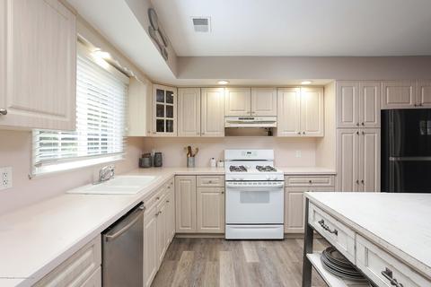 127 Salem Rd, Brick, NJ 08724 photo 14