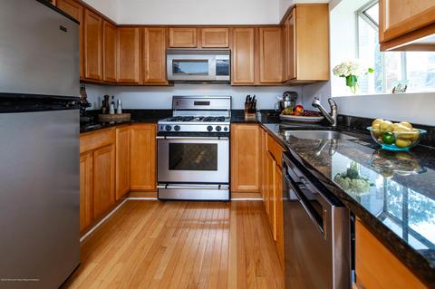 65 E River Rd #26, Rumson, NJ 07760 photo 5
