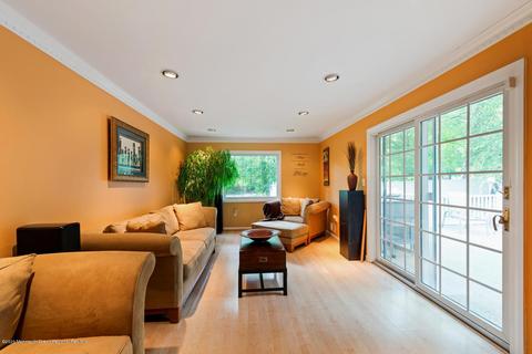 2 Sutton Ct, Matawan, NJ 07747 photo 11