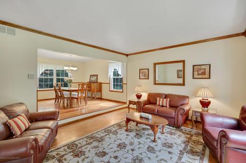 573 Constitution Dr, Jackson, NJ 08527 photo 2