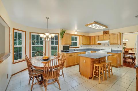 573 Constitution Dr, Jackson, NJ 08527 photo 10