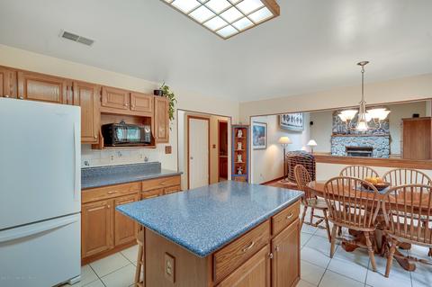 573 Constitution Dr, Jackson, NJ 08527 photo 9