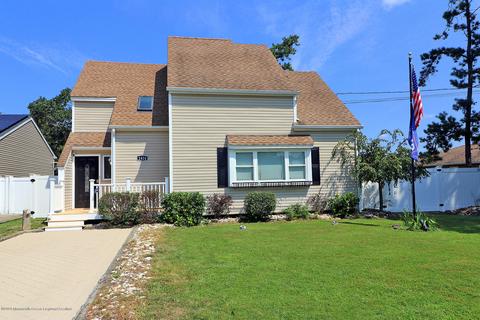 1424 Pershing Ave, Forked River, NJ 08731 photo 1