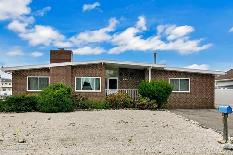 933 Capstan Dr, Forked River, NJ 08731 photo 6