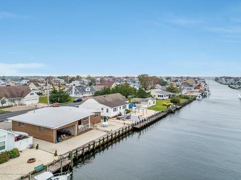 933 Capstan Dr, Forked River, NJ 08731 photo 4