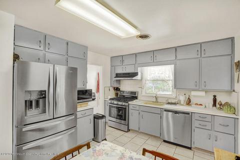 1 Sulliman Rd, Edison, NJ 08817 photo 11