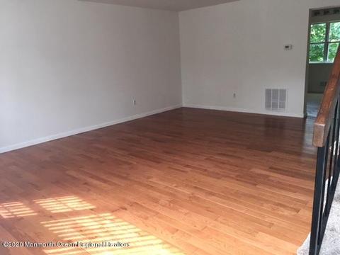 19 Kitty Ct, Brick, NJ 08724 photo 3