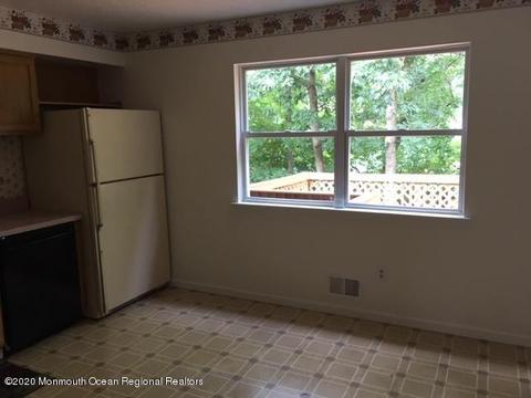 19 Kitty Ct, Brick, NJ 08724 photo 8