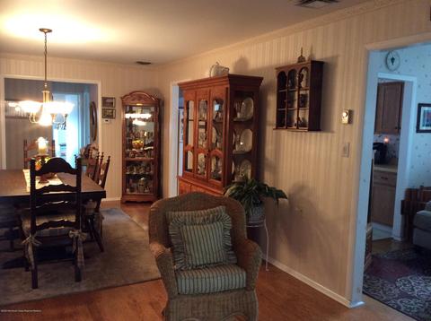 1 Robinson Rd, Brick, NJ 08724 photo 7