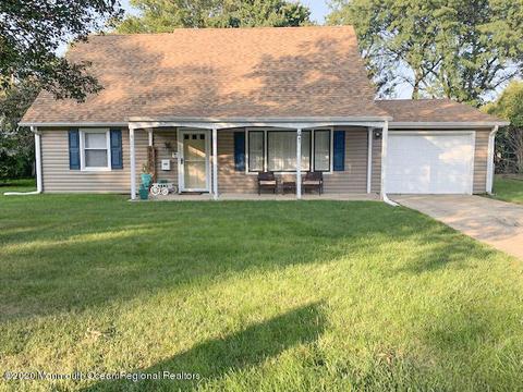 41 Bechstein Dr, Matawan, NJ 07747 photo 1