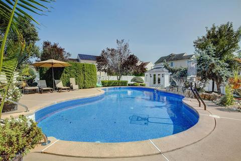 6 Paceview Dr, Howell, NJ 07731 photo 38