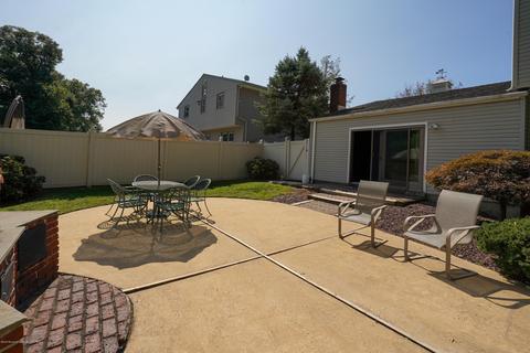 18 Eileen Way, Edison, NJ 08837 photo 35