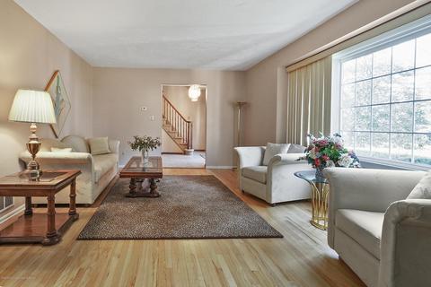 18 Eileen Way, Edison, NJ 08837 photo 6