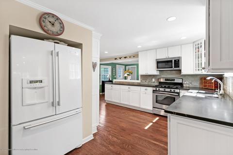 2 Riverview Ave, Rumson, NJ 07760 photo 8