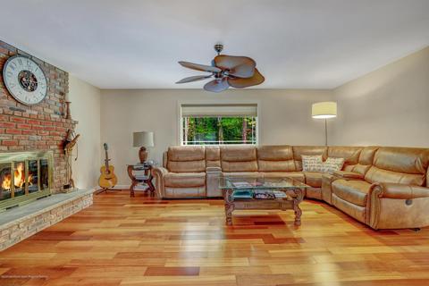 10 Bartlett Ct, Matawan, NJ 07747 photo 10