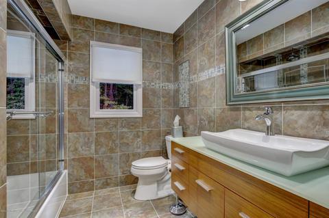 10 Bartlett Ct, Matawan, NJ 07747 photo 20