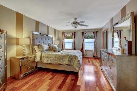 10 Bartlett Ct, Matawan, NJ 07747 photo 15