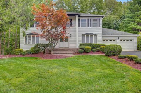 10 Bartlett Ct, Matawan, NJ 07747 photo 1