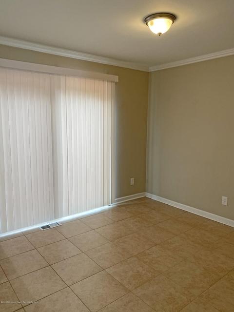 98 Pendleton Pl, Old Bridge, NJ 08857 photo 5