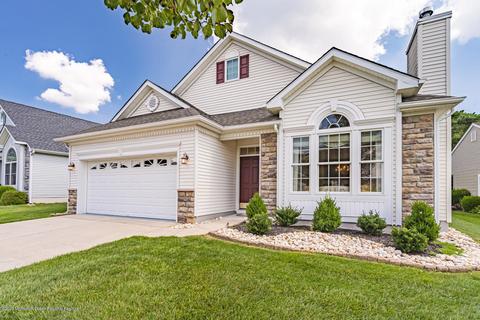 10 Lavallette Ln, Waretown, NJ 08758 photo 1