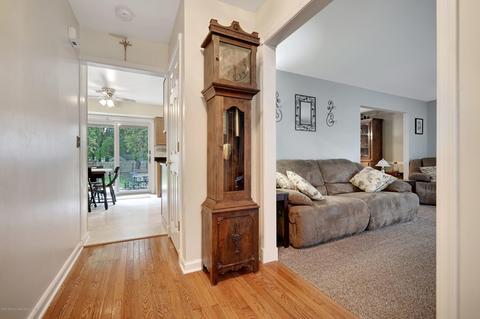 20 Red Cedar Run, Jackson, NJ 08527 photo 5
