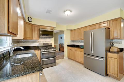 20 Red Cedar Run, Jackson, NJ 08527 photo 14