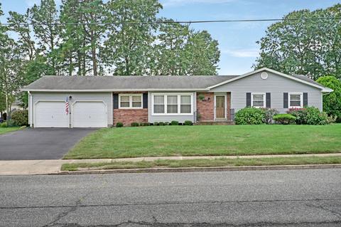 735 Millbrook Rd, Brick, NJ 08724 photo 1