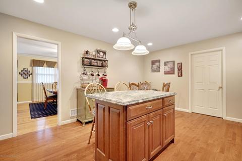 735 Millbrook Rd, Brick, NJ 08724 photo 8
