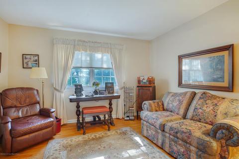8 Partridge Run, Holmdel, NJ 07733 photo 9